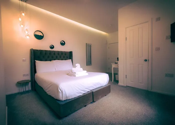 Oyo Newquay Beach Hotel