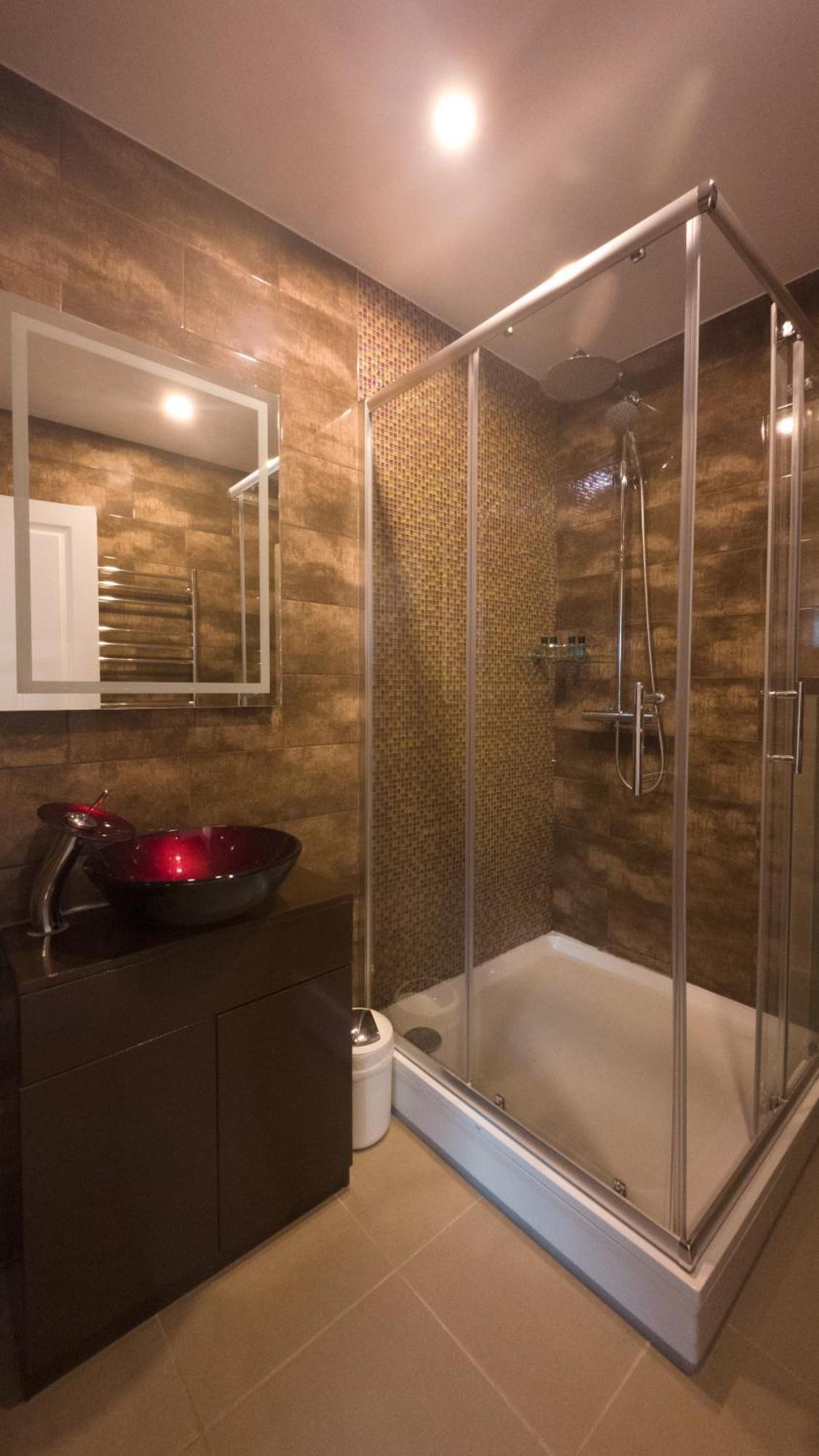 Oyo Newquay 4* New Quay